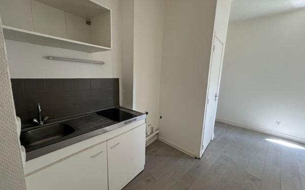 Immeuble à vendre    18 pièces •  Limoges