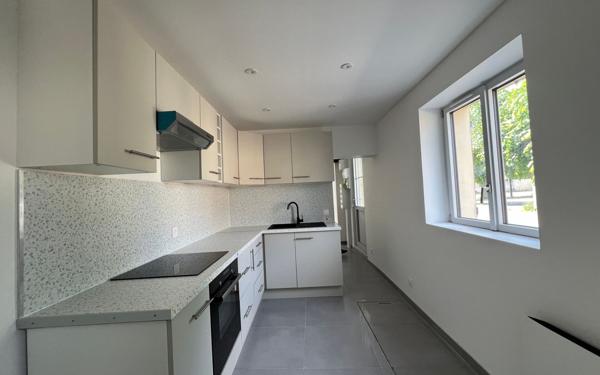 Maison à vendre    4 pièces • 69 m2 Jouy-le-Châtel