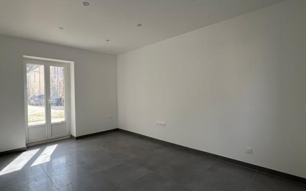 Maison à vendre    4 pièces • 69 m2 Jouy-le-Châtel