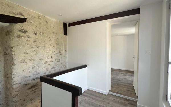 Maison à vendre    4 pièces • 69 m2 Jouy-le-Châtel