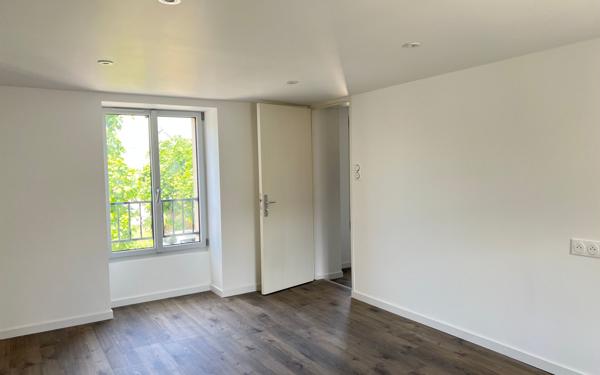 Maison à vendre    4 pièces • 69 m2 Jouy-le-Châtel