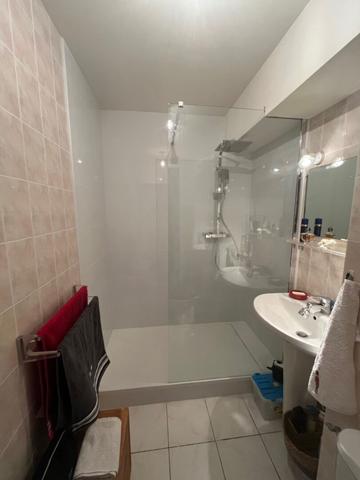 Proximité du centre à pied.