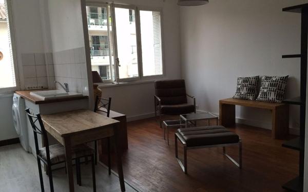 Appartement à louer    2 pièces • 46,81 m2 Lyon 4