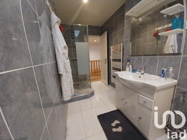 Maison à vendre 6 pièces 123 m² Vaires-sur-Marne