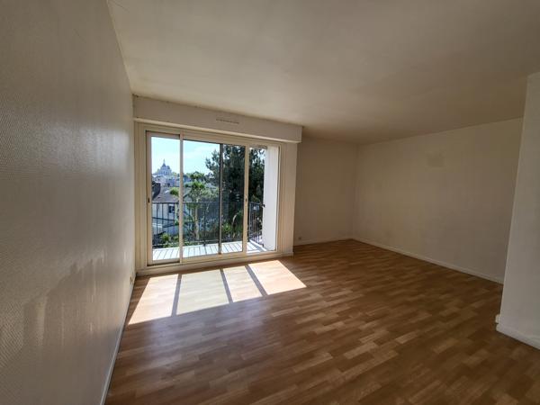Appartement
         1 pièce
        - 36 m² 85 000 € *