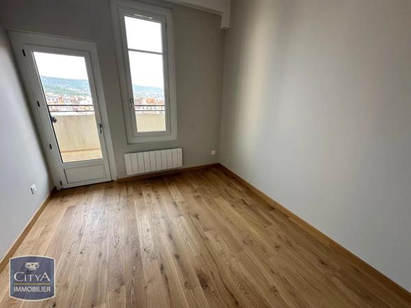 Appartement à louer 2 pièces 49.27m²