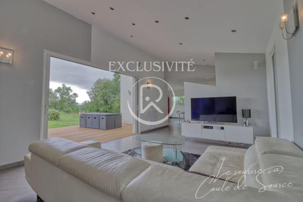Maison
         7 pièces
        - 147 m²