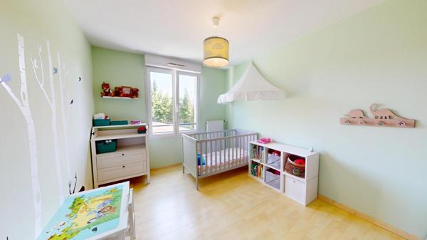 À vendre Appartement 4 pièces de 82 m² avec balcon et garage à Village-Neuf proche de Huningue