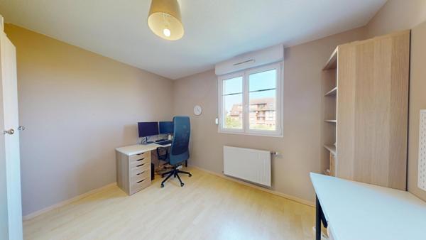 À vendre Appartement 4 pièces de 82 m² avec balcon et garage à Village-Neuf proche de Huningue