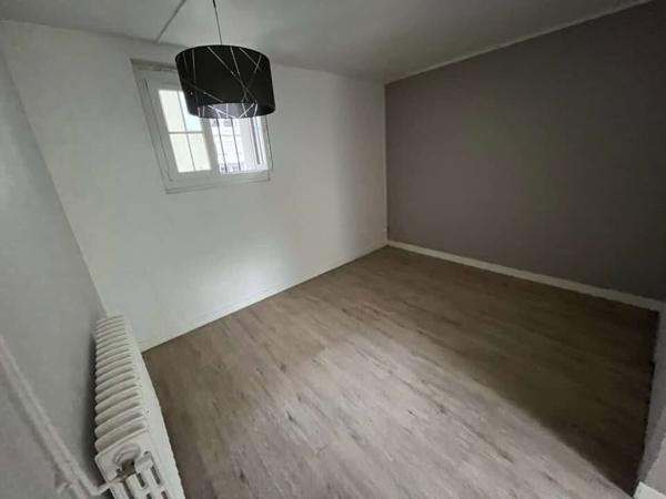 À LOUER ? Local professionnel / commercial de 50 m² ? Emplacement stratégique à Meaux