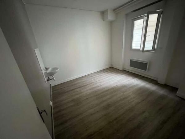 À LOUER ? Local professionnel / commercial de 50 m² ? Emplacement stratégique à Meaux