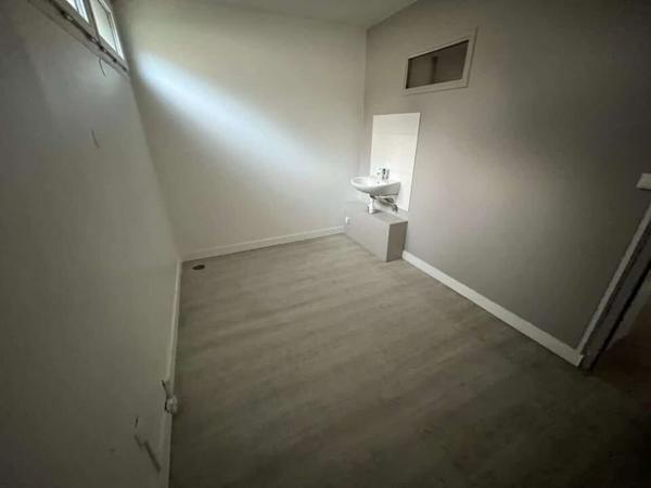 À LOUER ? Local professionnel / commercial de 50 m² ? Emplacement stratégique à Meaux