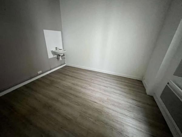 À LOUER ? Local professionnel / commercial de 50 m² ? Emplacement stratégique à Meaux