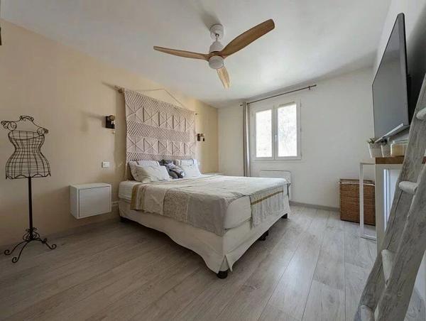 Vente                                                      Maison
                        
                     4 pièces                      98 m2                     à Istres