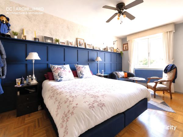 Maison
         9 pièces
        - 201 m² Exclusivité 349 000 € *