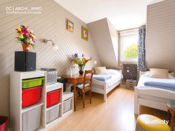 Maison
         9 pièces
        - 201 m² Exclusivité 349 000 € *