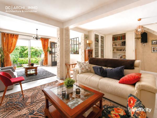 Maison
         9 pièces
        - 201 m² Exclusivité 349 000 € *