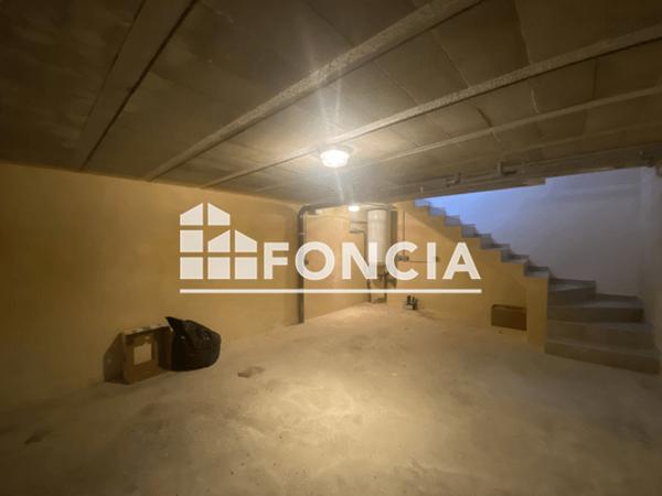 Location Maison 2 pièces 32.95 m² - 2BIS RUE DES MACONS Uzes 30700