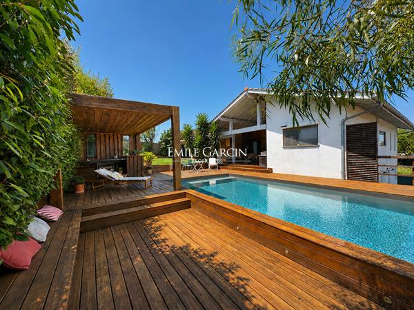 À vendre - Maison  - Ahetze - avec piscine, annexe et dépendances