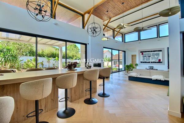 A vendre - Maison contemporaine avec piscine - Anglet Cinq Cantons