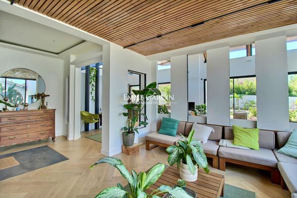 A vendre - Maison contemporaine avec piscine - Anglet Cinq Cantons