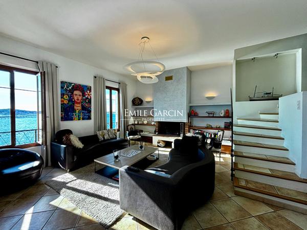 À vendre -   La Seyne sur Mer - Tamaris| Villa avec vue Mer et piscine - 160 m²