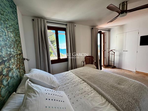 À vendre -   La Seyne sur Mer - Tamaris| Villa avec vue Mer et piscine - 160 m²