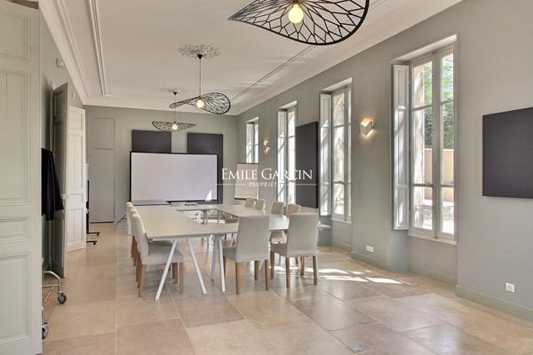 A vendre - Maison de Maître du XIXème siècle - A Salon-de-Provence