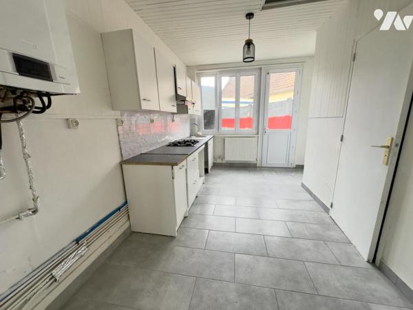 A VENDRE A WAZIERS : MAISON 1930 EN BON ETAT 3CH JARDIN AVEC PASSAGE MOTO 
