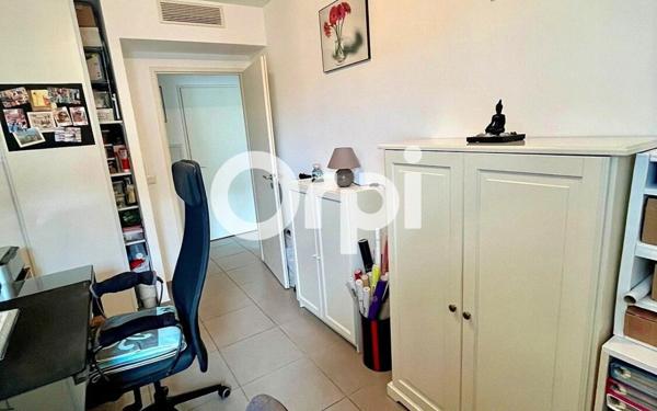 Appartement à vendre    3 pièces •  Marseille 10