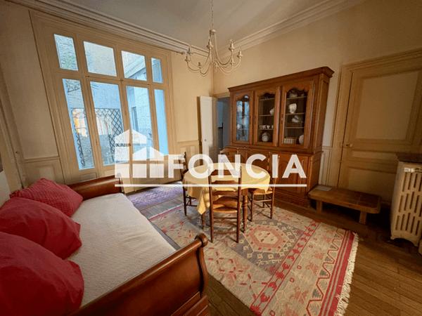 Location Studio meublé 42.47 m² - Tours 37000