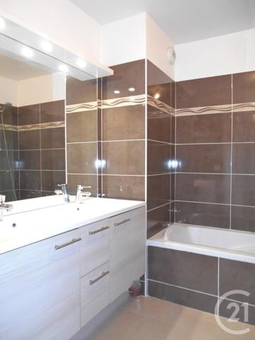 Appartement F4 à vendre  4 pièces - 87,31 m2 FERNEY VOLTAIRE - 01