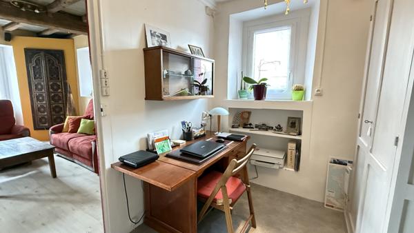 Lachaux (63290) Grande maison de village rénovée avec dépendance et jardin