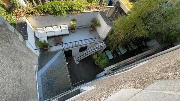 PROPRIÉTÉ BOURGEOISE DE CENTRE VILLE