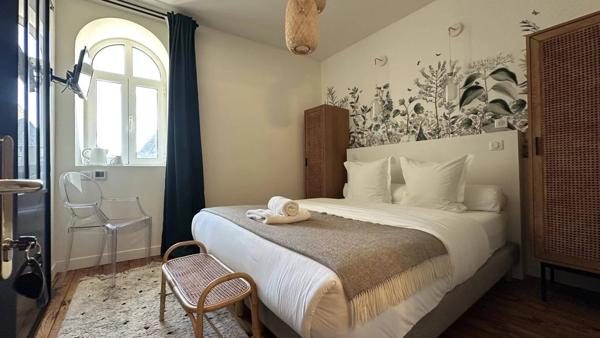 PROPRIÉTÉ BOURGEOISE DE CENTRE VILLE