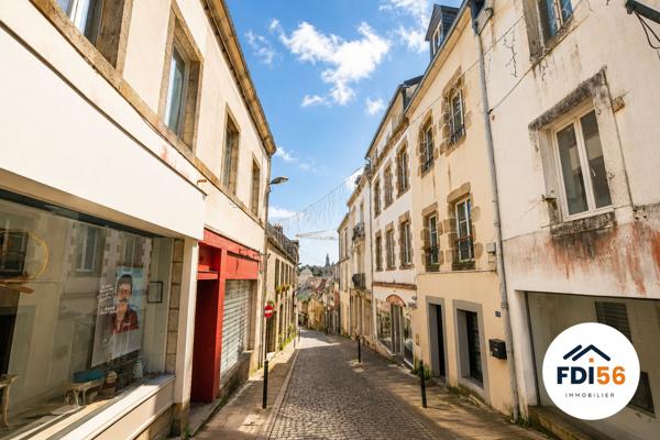 IMMEUBLE DE RAPPORT - UNE RENTABILITÉ QUI PARLE D'ELLE-MÊME - A VENDRE , Quimperle