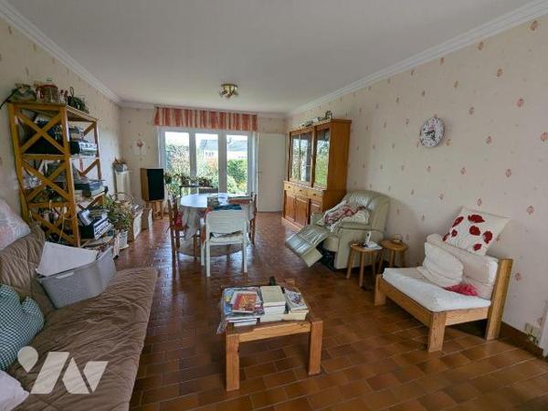 A VENDRE - Pas-de-Calais - ST POL SUR TERNOISE - MAISON FAMILIALE 81m² hab. 3 CHAMBRES AVEC GAR...
