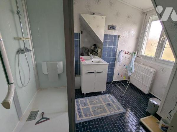 A VENDRE - Pas-de-Calais - ST POL SUR TERNOISE - MAISON FAMILIALE 81m² hab. 3 CHAMBRES AVEC GAR...