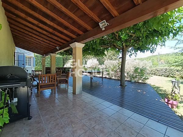 Propriété L Isle Sur La Sorgue au calme avec piscine