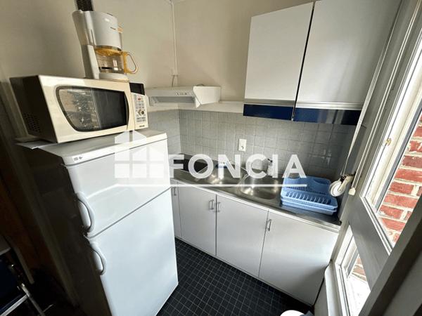 Location Studio meublé 27.04 m² - 29 RUE ROLAND Lille 59000