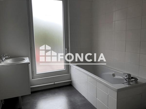Location Appartement 2 pièces 48.8 m² - 21-61-89 RUE PAUL PARISOT Lille 59000