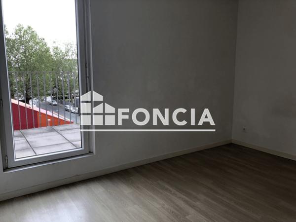Location Appartement 2 pièces 48.8 m² - 21-61-89 RUE PAUL PARISOT Lille 59000
