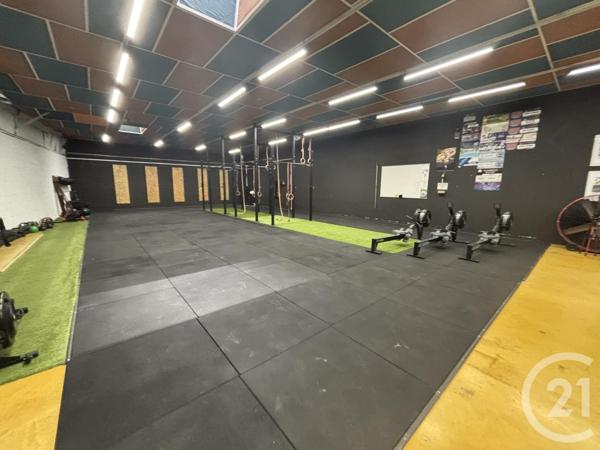 à vendre  310 m2 ST AFFRIQUE - 12