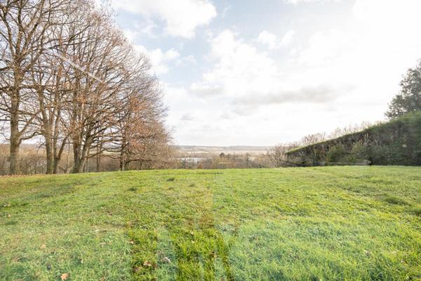 LIEUX UNIQUES ® PROPRIETES PRIVEES PROPOSE SUPERBE MAISON CONTEMPORAINE AUX GROUETS DE 258 M² AVEC TERRAIN DE 4700 M²