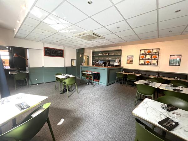 Location Local commercial120,16 m² - MONTAUBAN (82000)