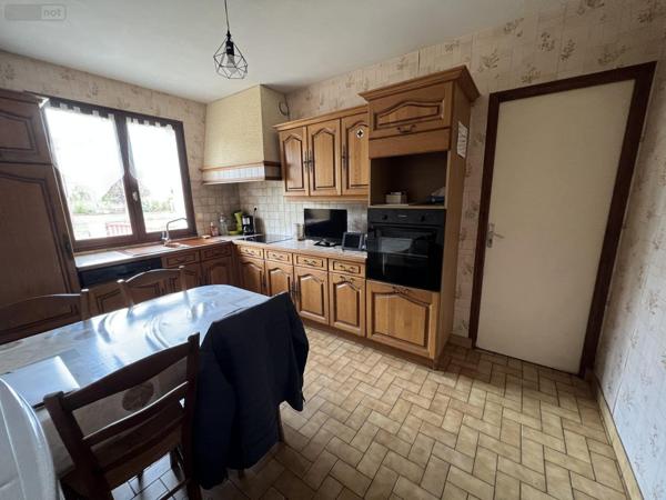 Maison à vendre à Châteaugiron en Ille-et-Vilaine (35410), ref : VM2454-35018