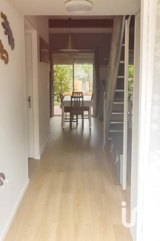 Location appartement 3 pièces 48 m² Six-Fours-les-Plages