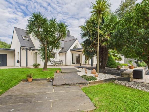 Maison à vendre |  Brech |  6 pièces | 237 m²