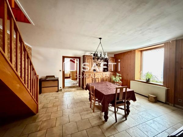 Grande maison de village sans mitoyenneté