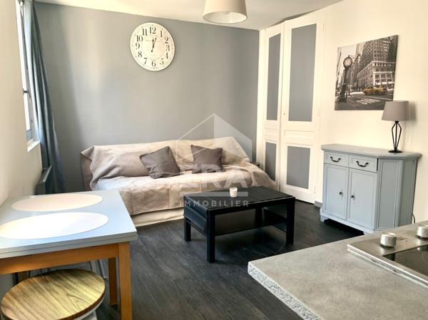 Studio meublé cour intérieure 19M2 ROUEN Vieux Marché